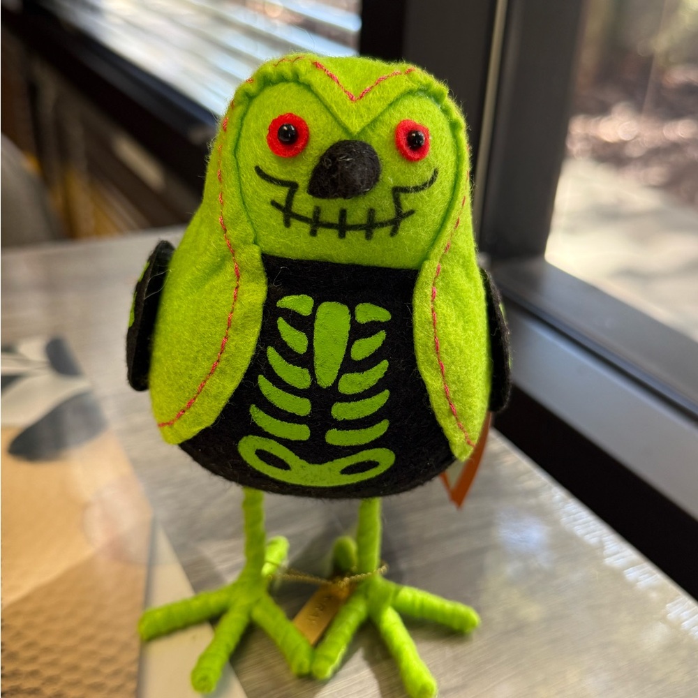 Hyde & Eek Halloween Bird 2024 X-Ray Skeleton Green Felt Featherly Friends NWT